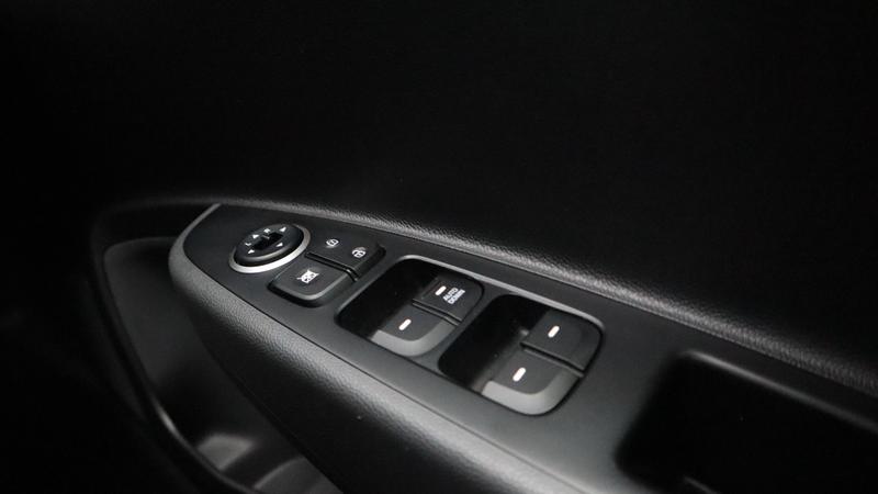 Used Hyundai i10 2017 for sale - 77117512: Photo 20