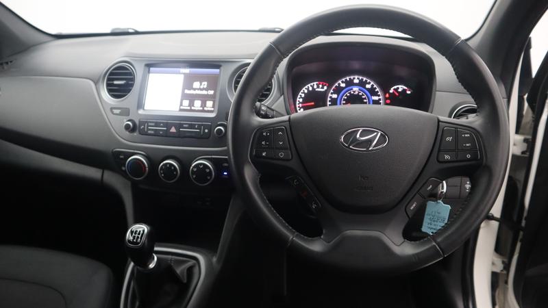 Used Hyundai i10 2019 for sale - 77116992: Photo 11