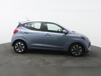 Used Hyundai i10 2025 for sale - 77117073: Photo