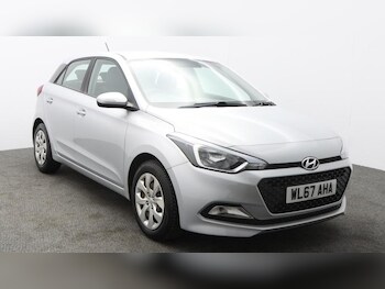 Used Hyundai i20 2017 for sale - 78180306: Photo
