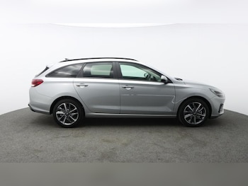 Used Hyundai i30 2025 for sale - 77116633: Photo