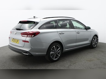 Used Hyundai i30 2025 for sale - 77116633: Photo