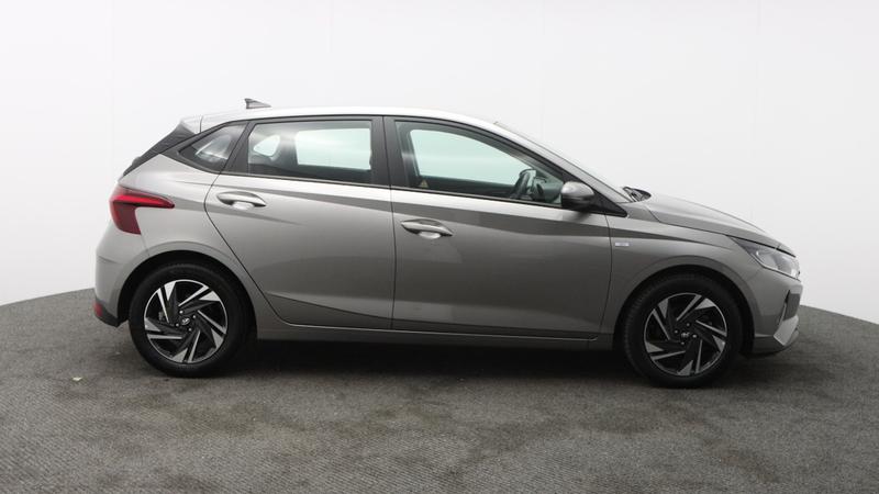 Used Hyundai i20 2022 for sale - 77117340: Photo 2
