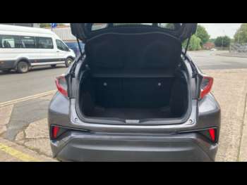 Used Toyota C-HR 2017 for sale - 74912533: Photo