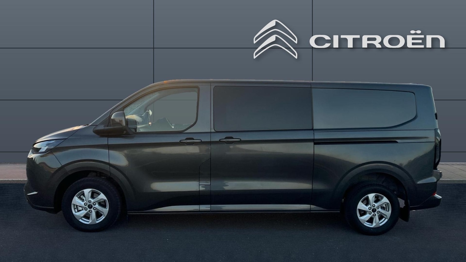 Used Ford Transit Custom 2025 for sale - 77272125: Photo 4