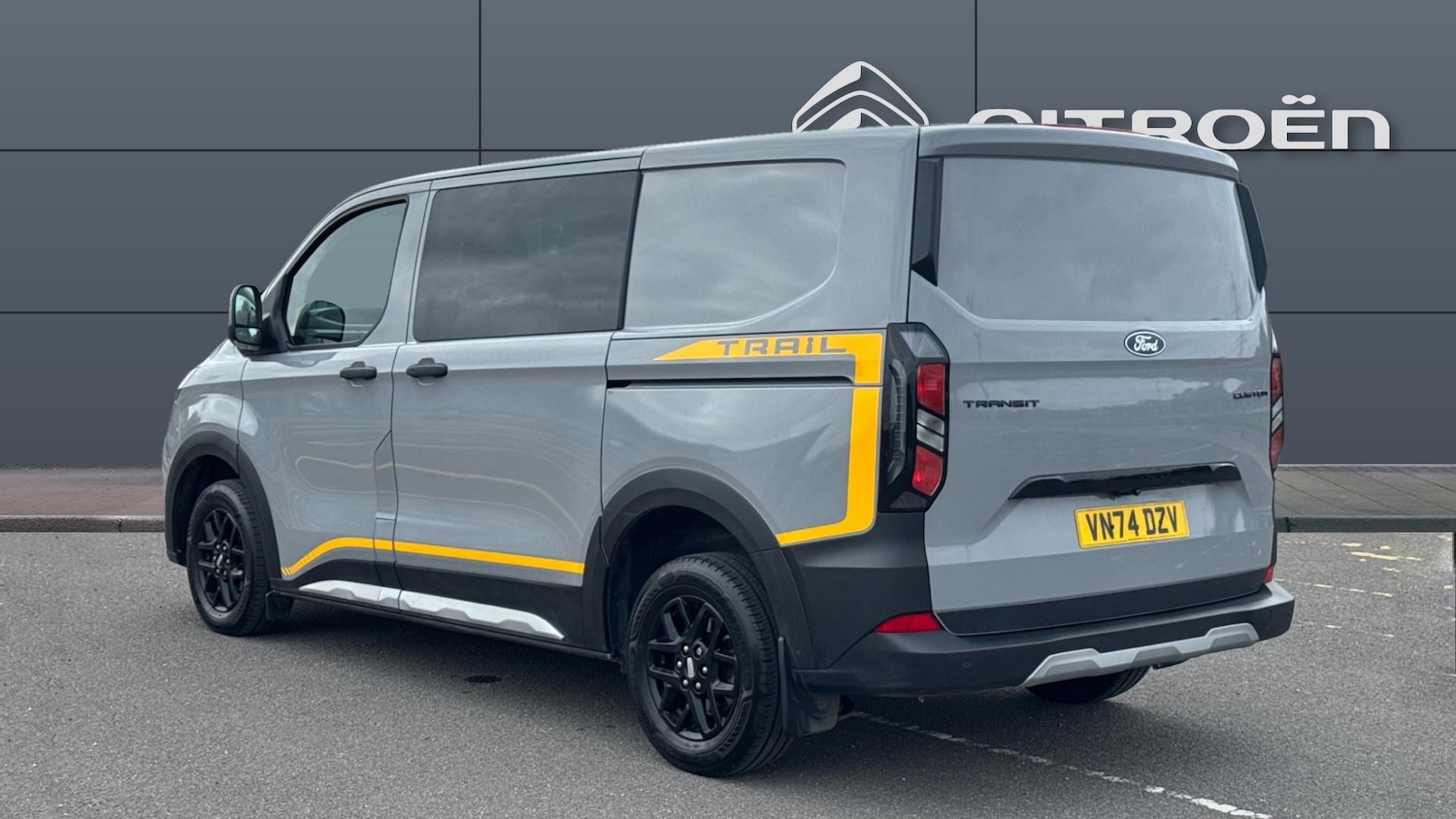 Used Ford Transit Custom 2024 for sale - 76383077: Photo 2