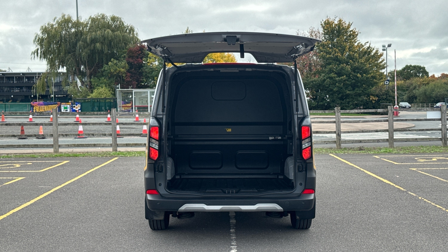 Used Ford Transit Custom 2024 for sale - 76383077: Photo 3