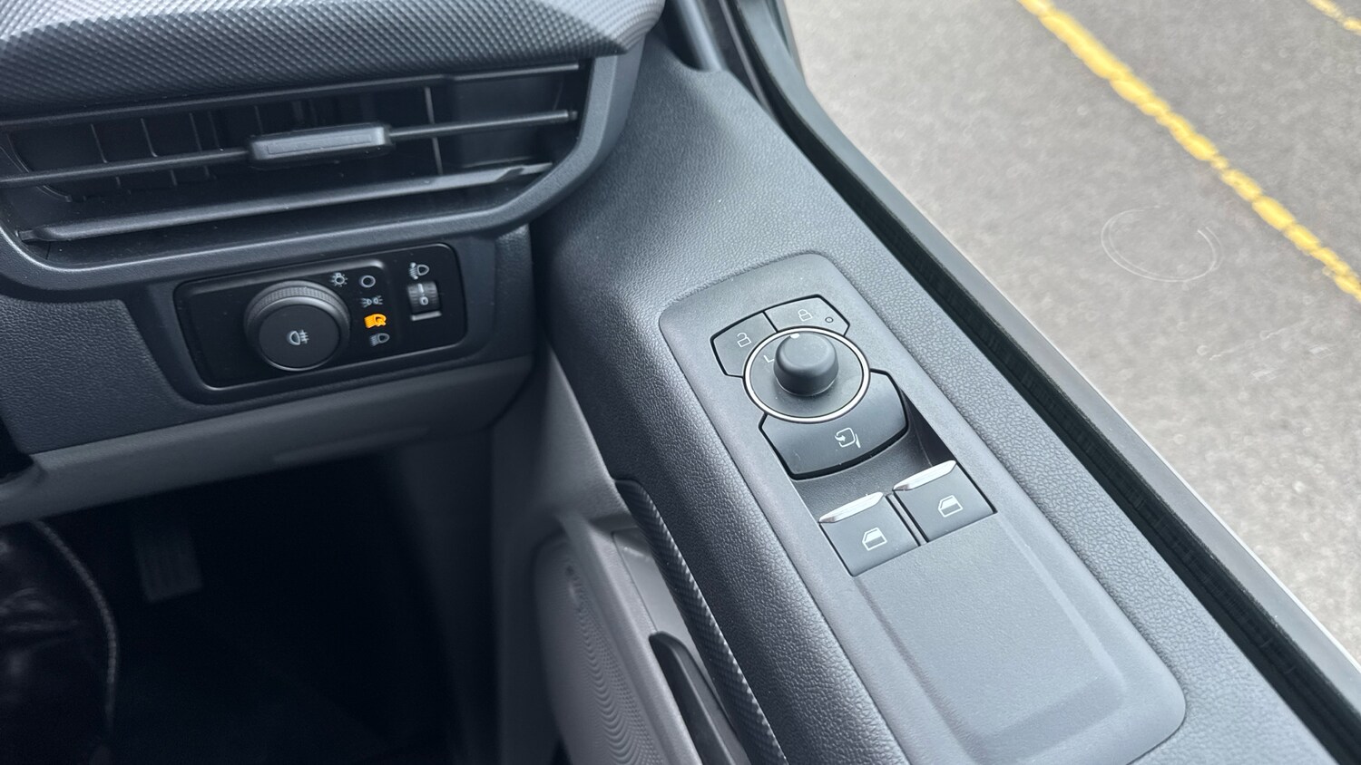 Used Ford Transit Custom 2024 for sale - 76383077: Photo 37