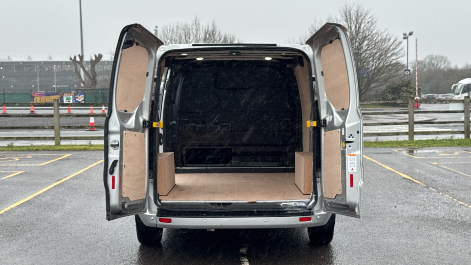 Used Ford Transit Custom 2020 for sale - 77195653: Photo 3