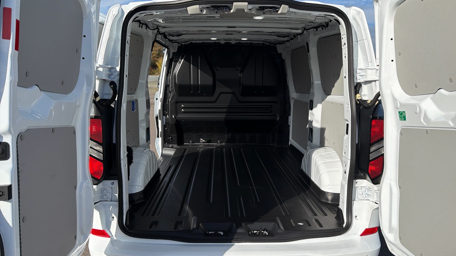 Used Ford Transit Custom 2025 for sale - 76372273: Photo 12