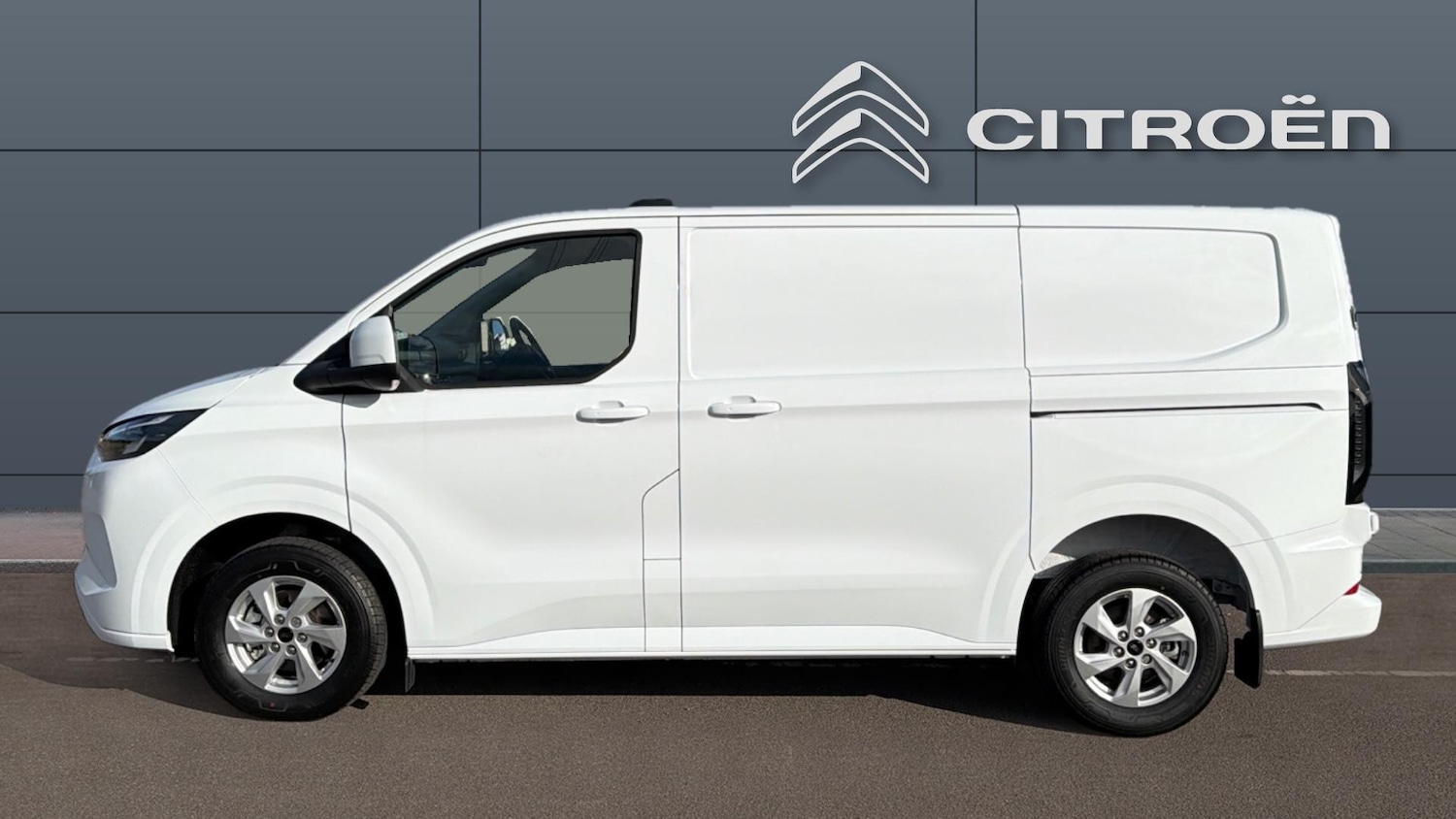 Used Ford Transit Custom 2025 for sale - 76372273: Photo 4