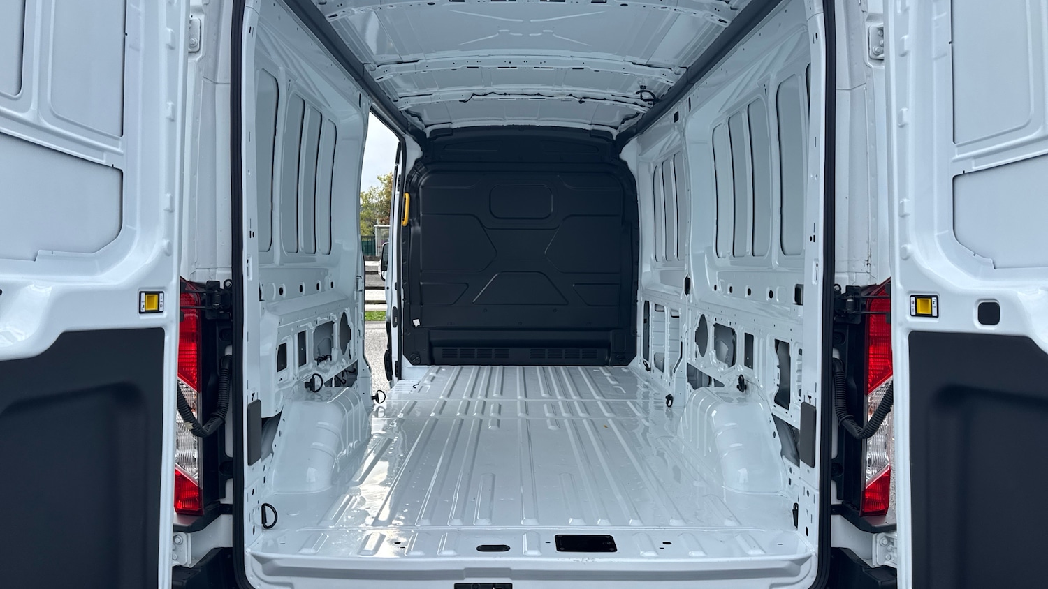 Used Ford Transit 2025 for sale - 76372269: Photo 12