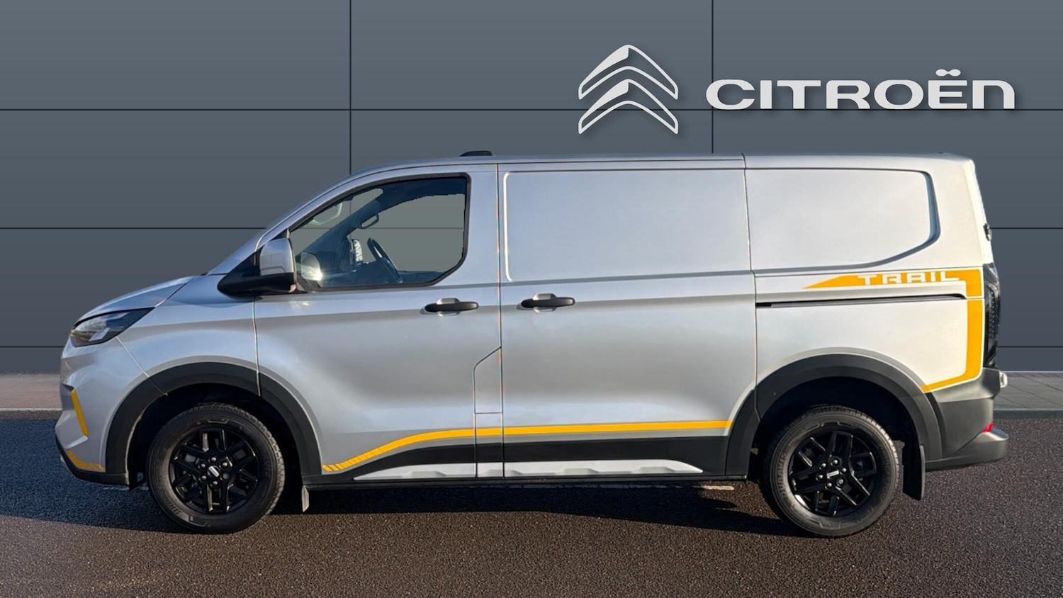 Used Ford Transit Custom 2025 for sale - 77272138: Photo 4