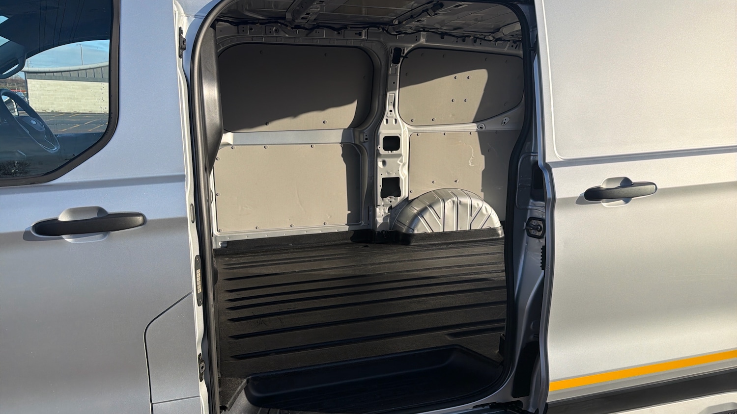 Used Ford Transit Custom 2025 for sale - 77272138: Photo 5