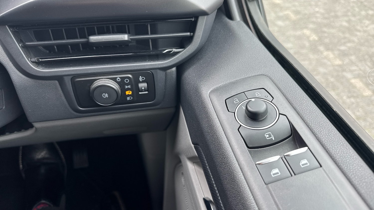 Used Ford Transit Custom 2024 for sale - 76387133: Photo 39