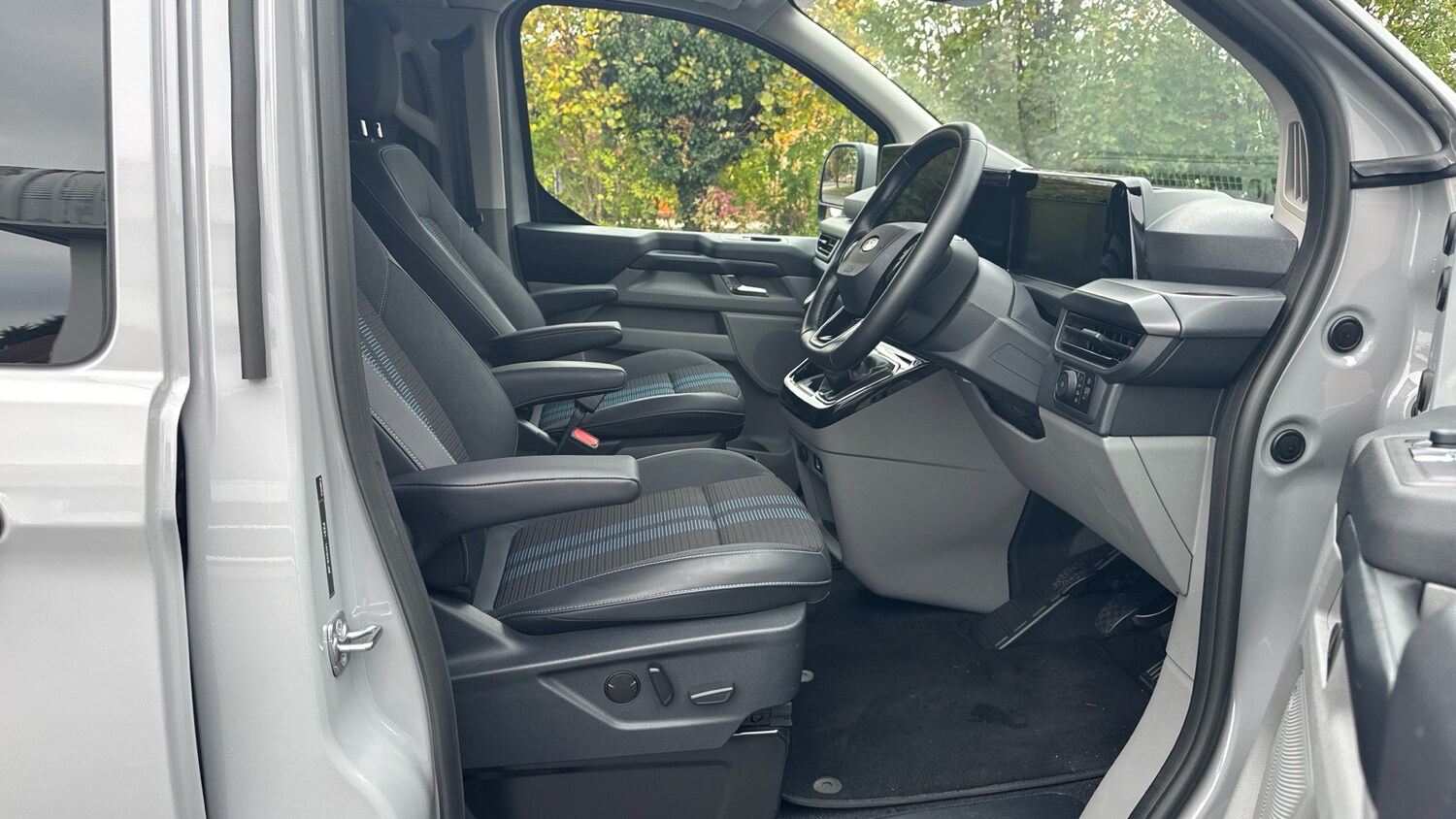 Used Ford Transit Custom 2024 for sale - 76387133: Photo 6