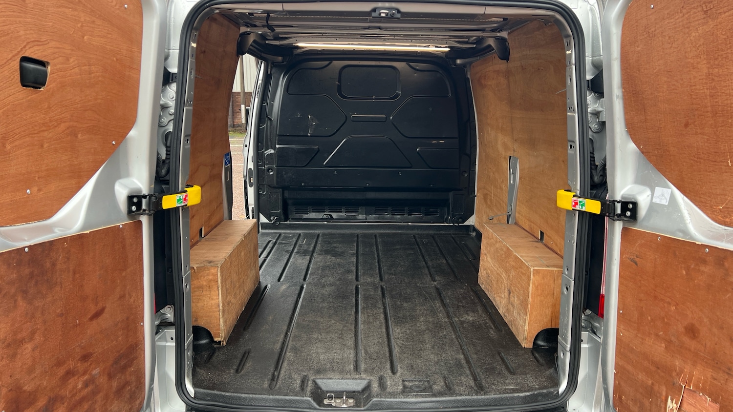 Used Ford Transit Custom 2023 for sale - 76598875: Photo 12