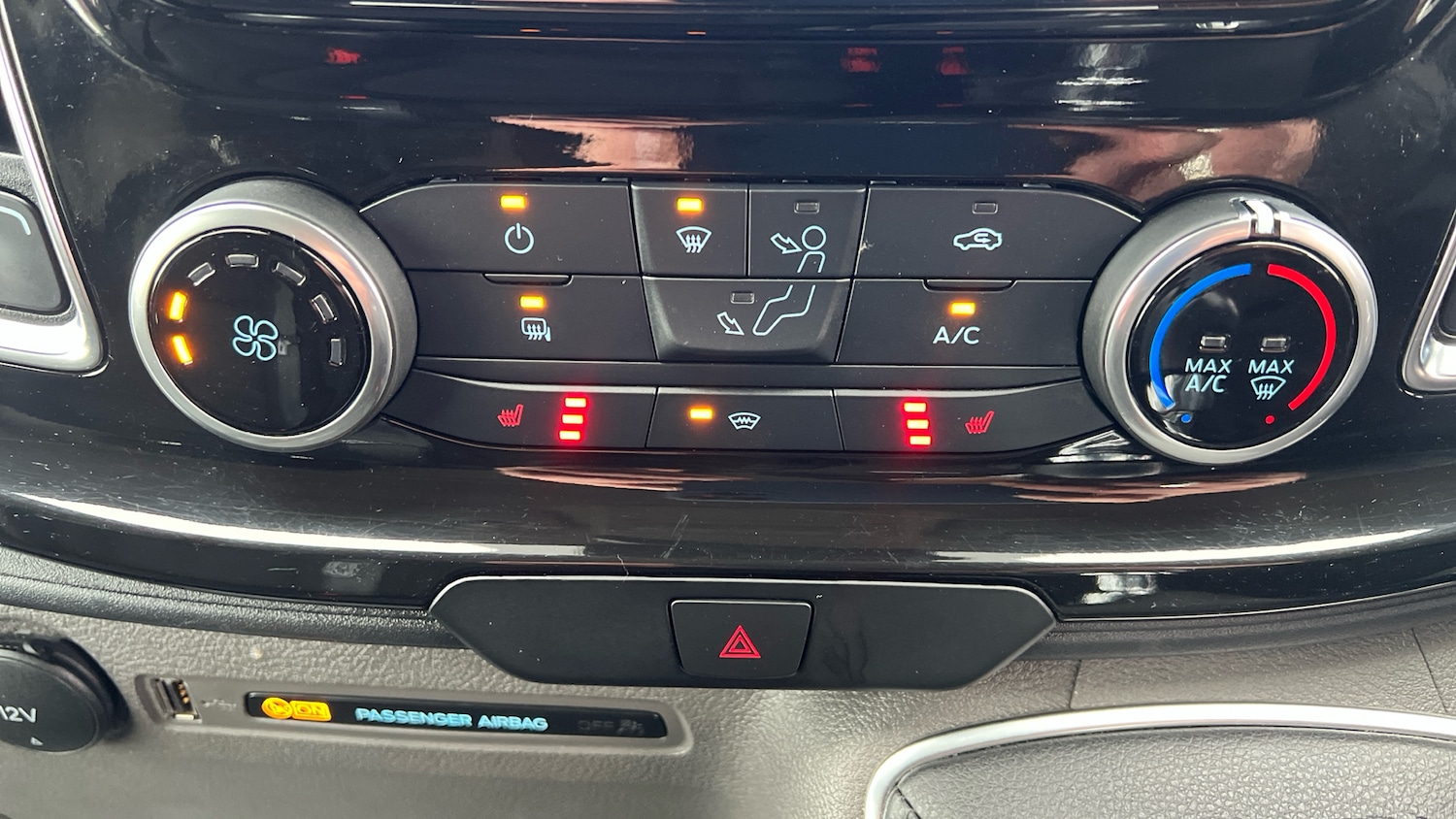 Used Ford Transit Custom 2023 for sale - 76598875: Photo 27