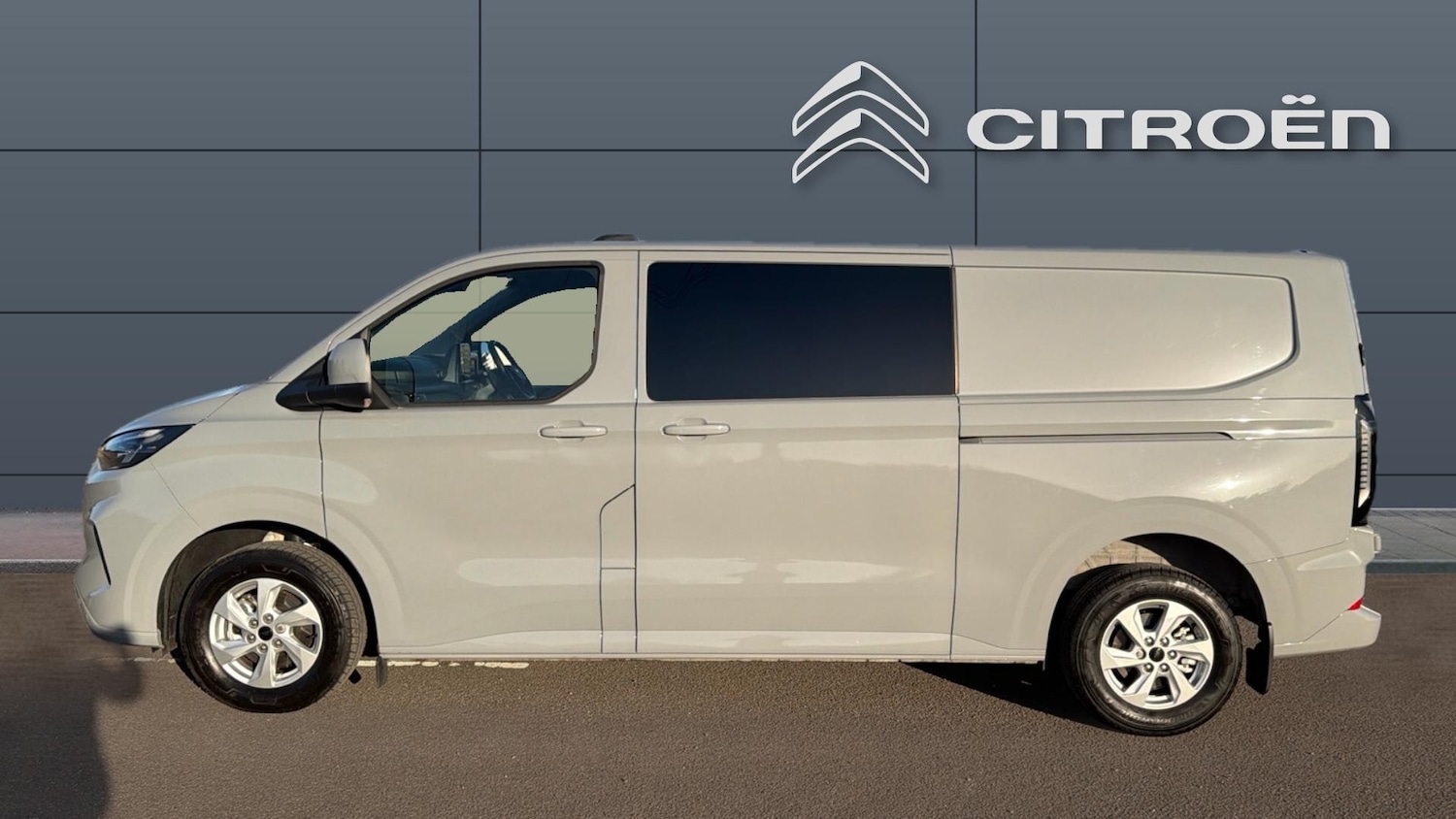 Used Ford Transit Custom 2025 for sale - 77297067: Photo 4