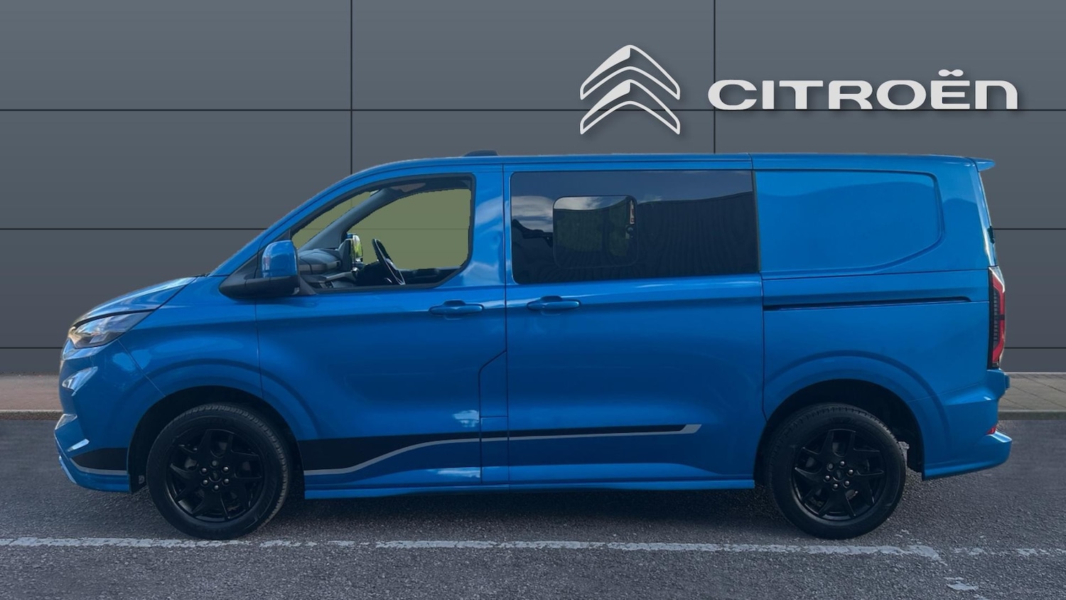 Used Ford Transit Custom 2024 for sale - 76383078: Photo 4