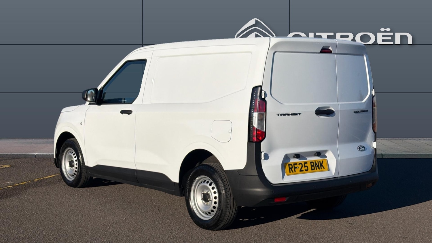 Used Ford Transit Courier 2025 for sale - 77272140: Photo 2