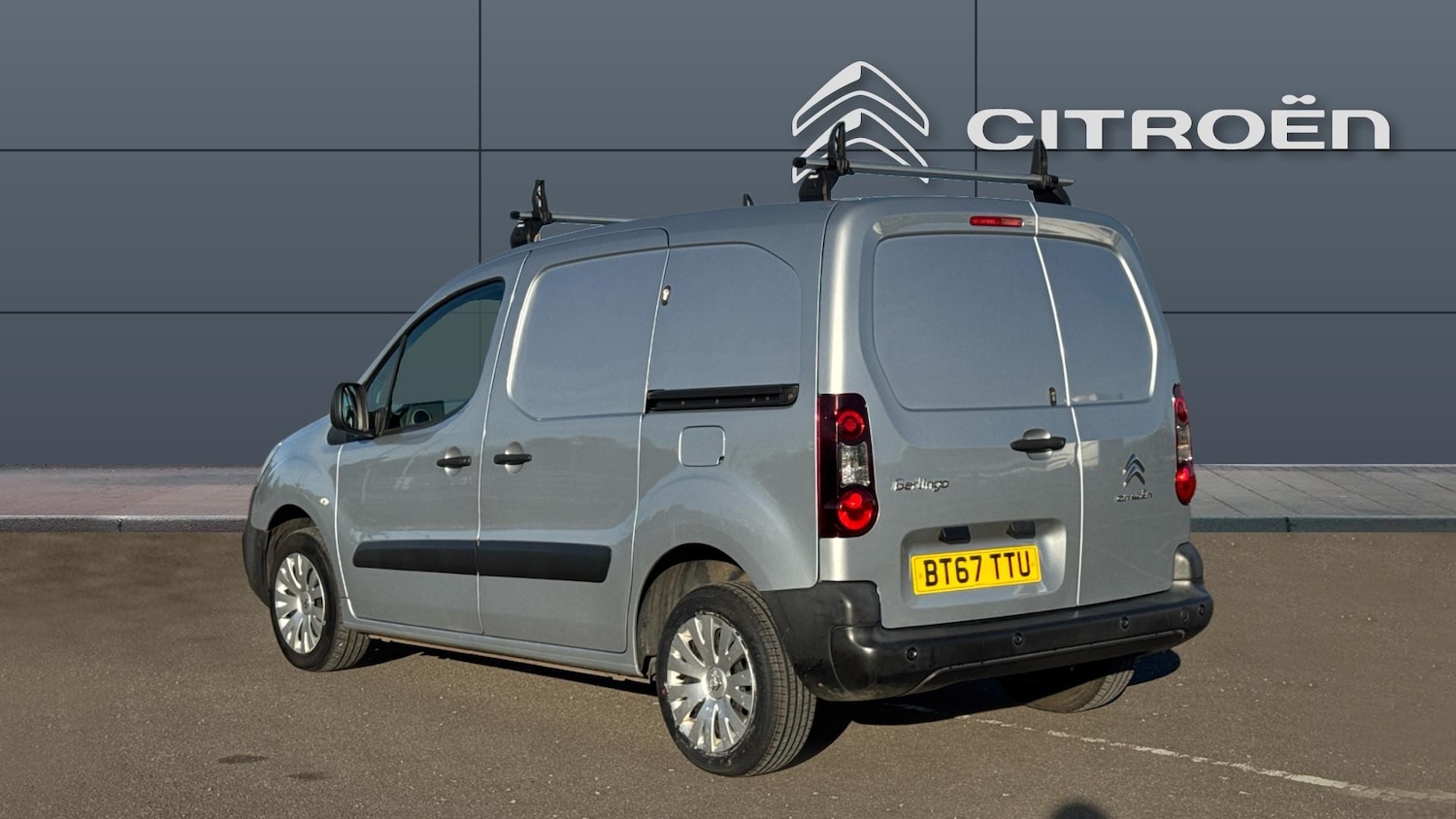 Used Citroen Berlingo 2017 for sale - 76968758: Photo 2