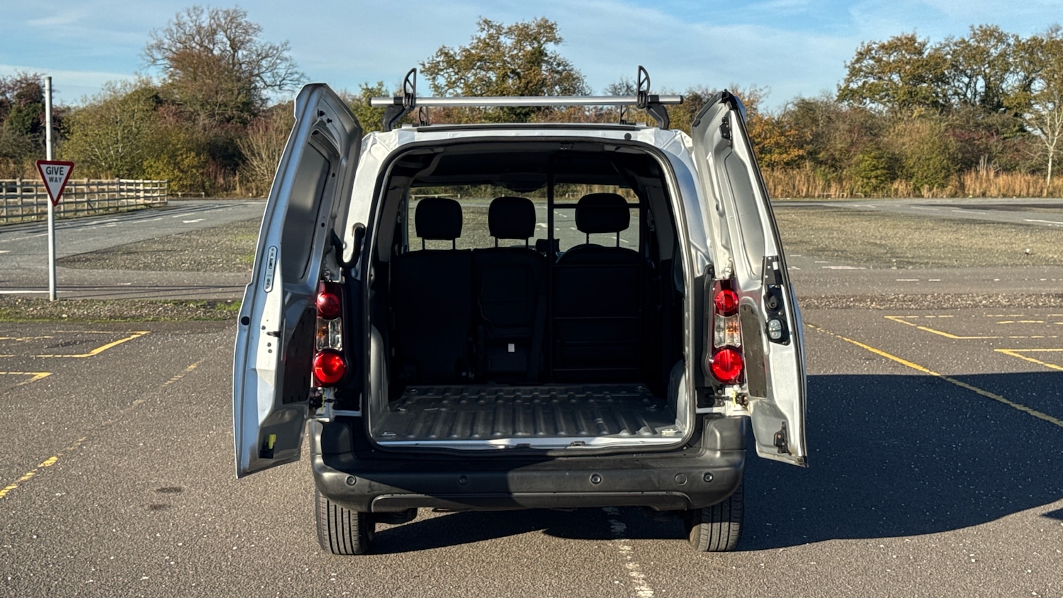 Used Citroen Berlingo 2017 for sale - 76968758: Photo 3