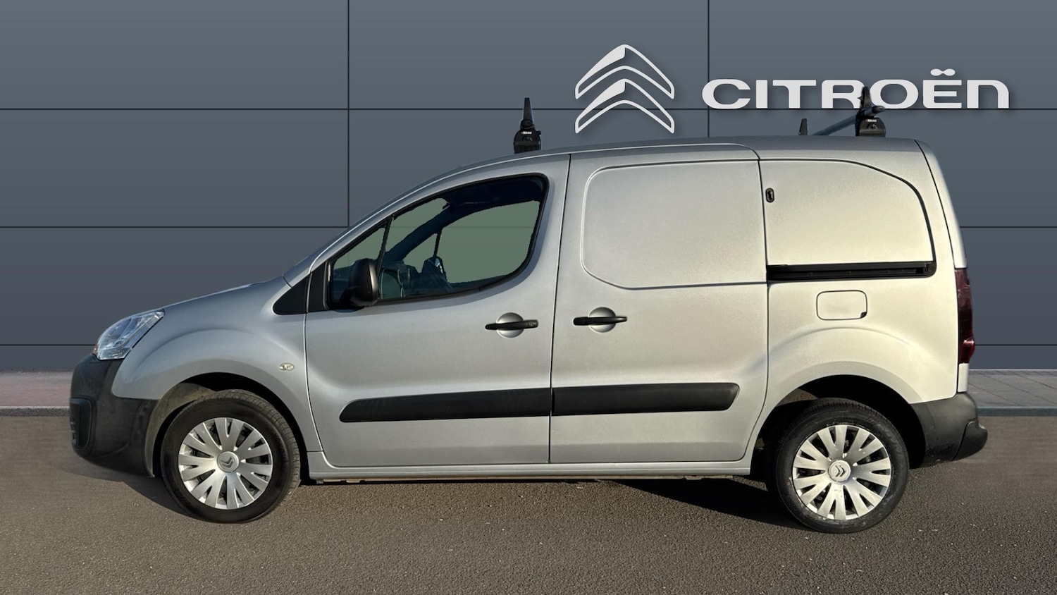 Used Citroen Berlingo 2017 for sale - 76968758: Photo 4
