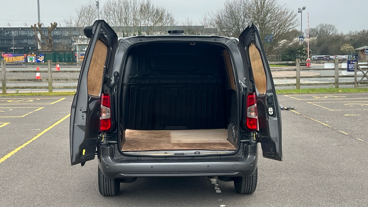 Used Citroen Berlingo 2021 for sale - 77812863: Photo 3