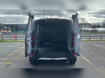 Used Ford Transit Custom 2025 for sale - 77845198: Photo