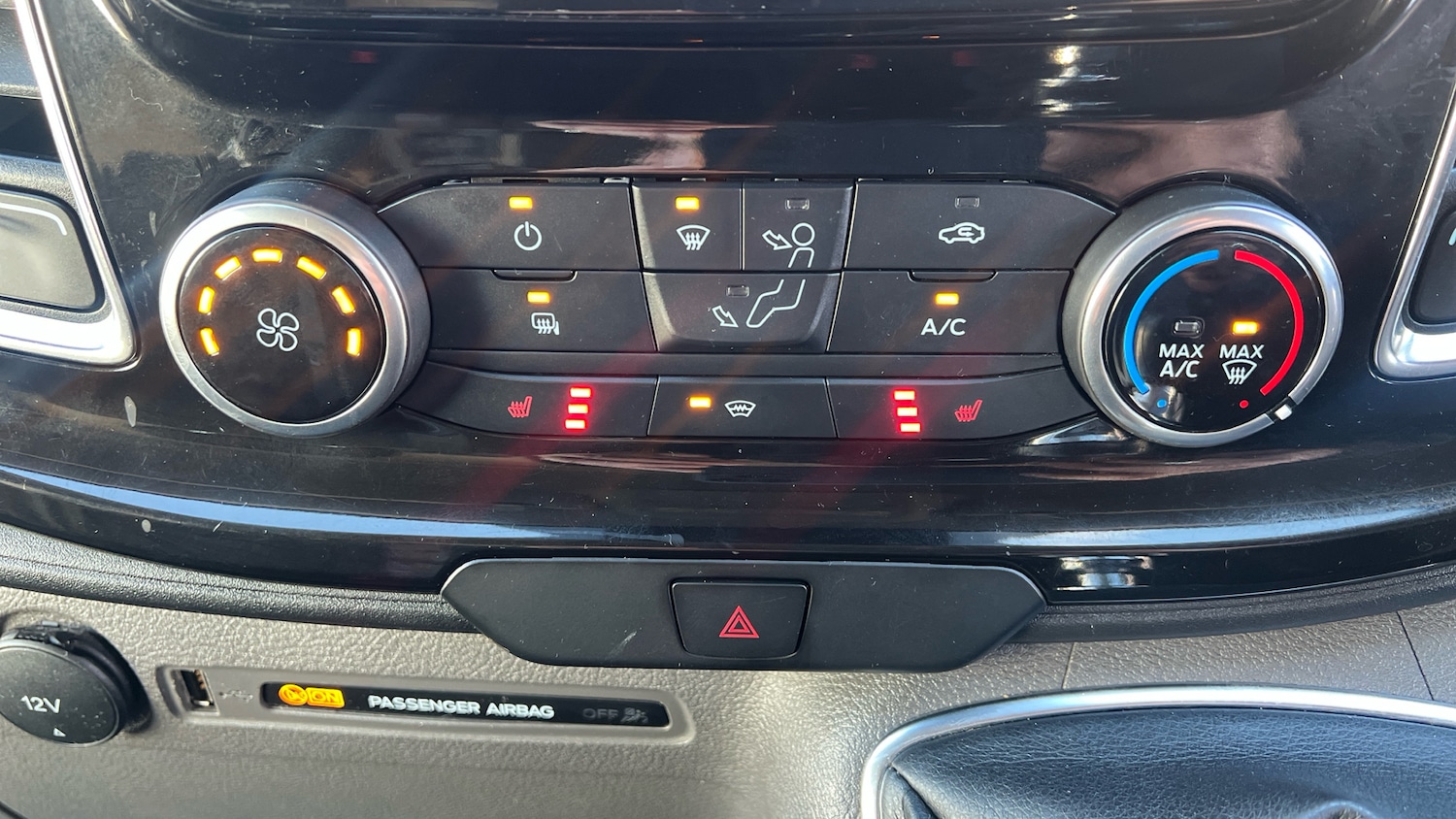 Used Ford Transit Custom 2022 for sale - 77272115: Photo 25