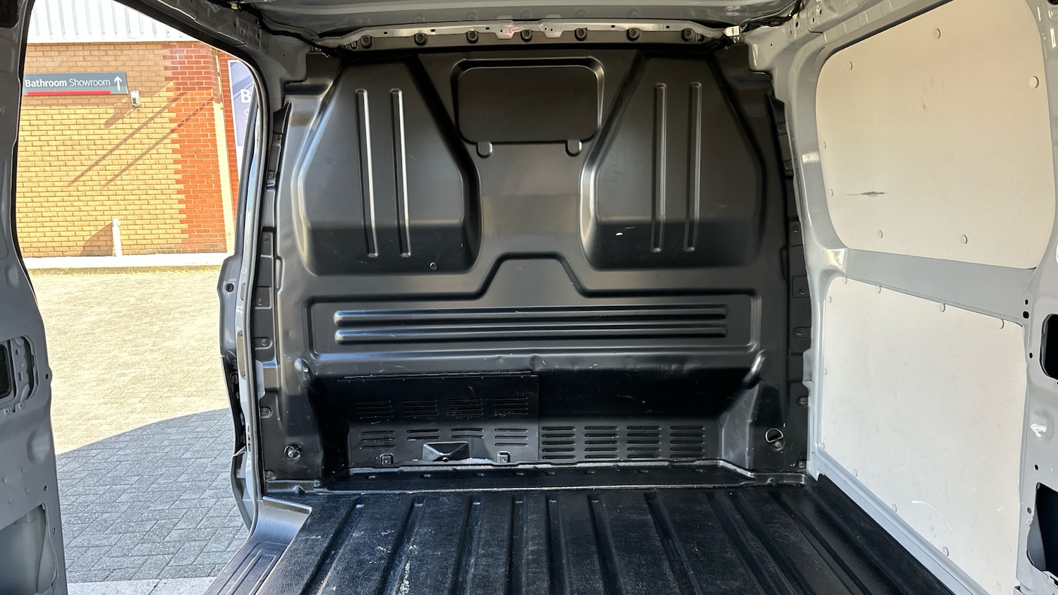 Used Ford Transit Custom 2024 for sale - 78092548: Photo 18