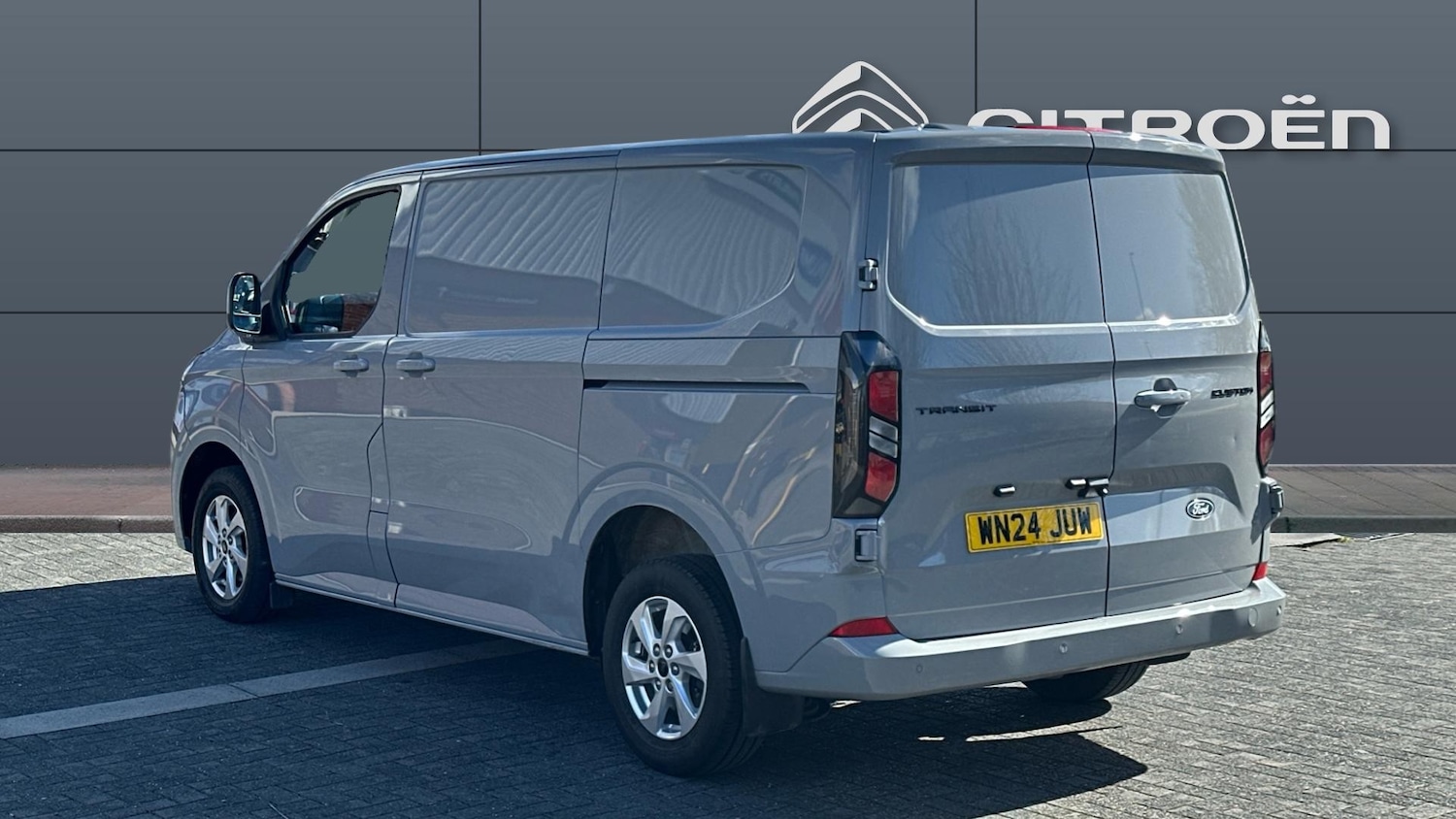 Used Ford Transit Custom 2024 for sale - 78092548: Photo 2