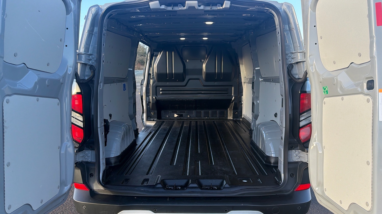 Used Ford Transit Custom 2025 for sale - 77233938: Photo 12