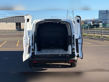 Used Ford Transit Courier 2025 for sale - 76705675: Photo