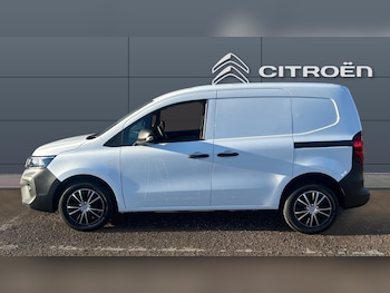 Used Nissan Other 2023 for sale - 77018993: Photo