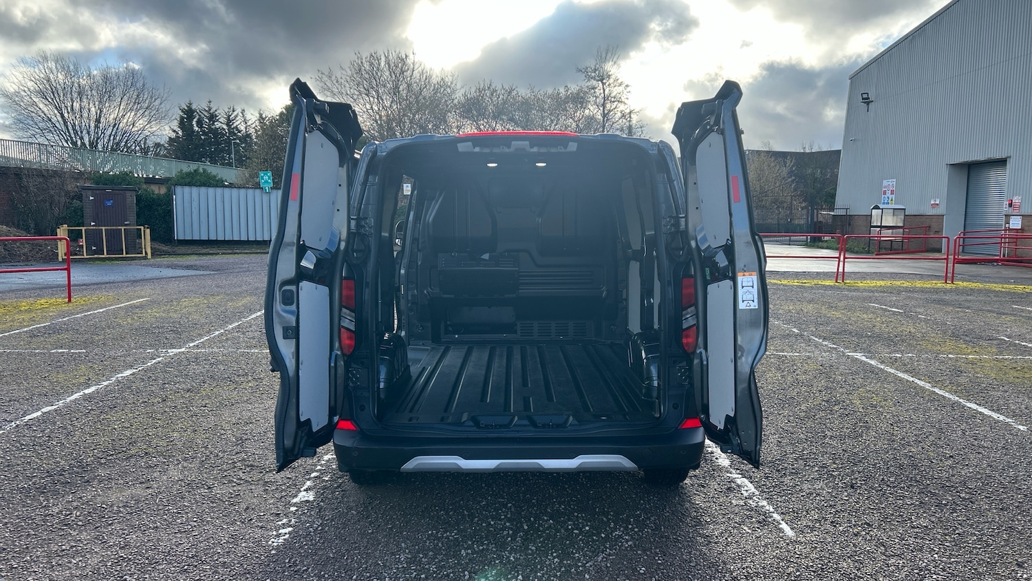 Used Ford Transit Custom 2025 for sale - 77248567: Photo 12