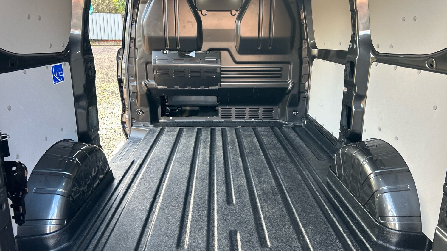 Used Ford Transit Custom 2025 for sale - 77248567: Photo 3