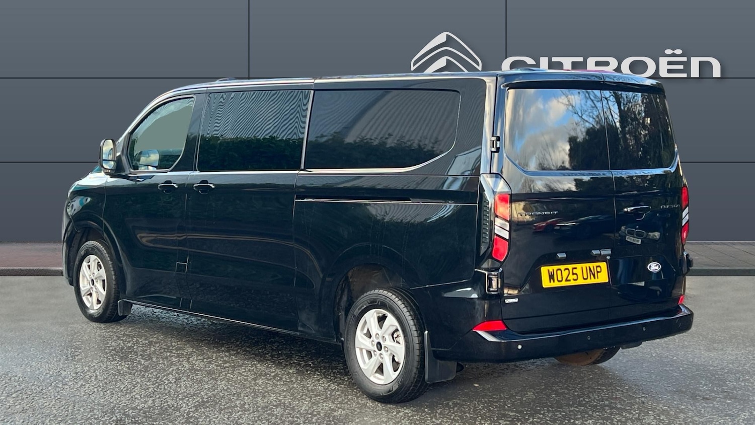 Used Ford Transit Custom 2025 for sale - 77272141: Photo 2