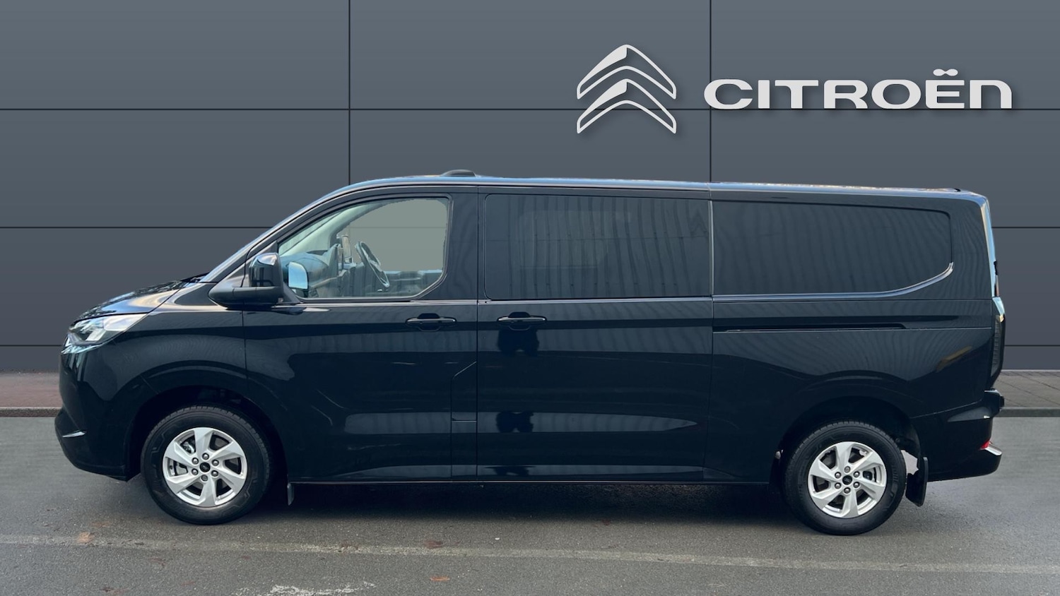 Used Ford Transit Custom 2025 for sale - 77272141: Photo 4