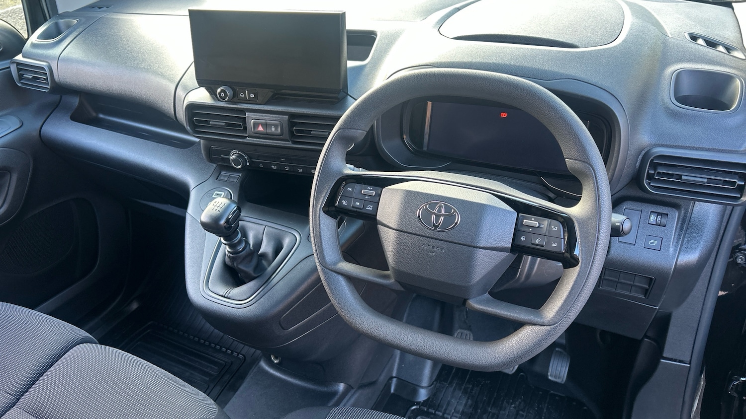 Used Toyota ProAce 2024 for sale - 76436474: Photo 16