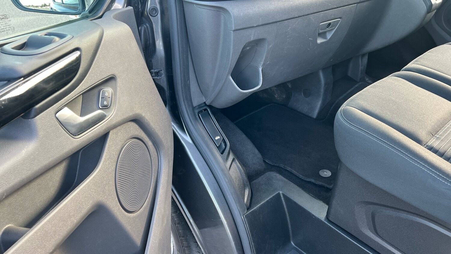 Used Ford Transit Custom 2022 for sale - 76372271: Photo 24
