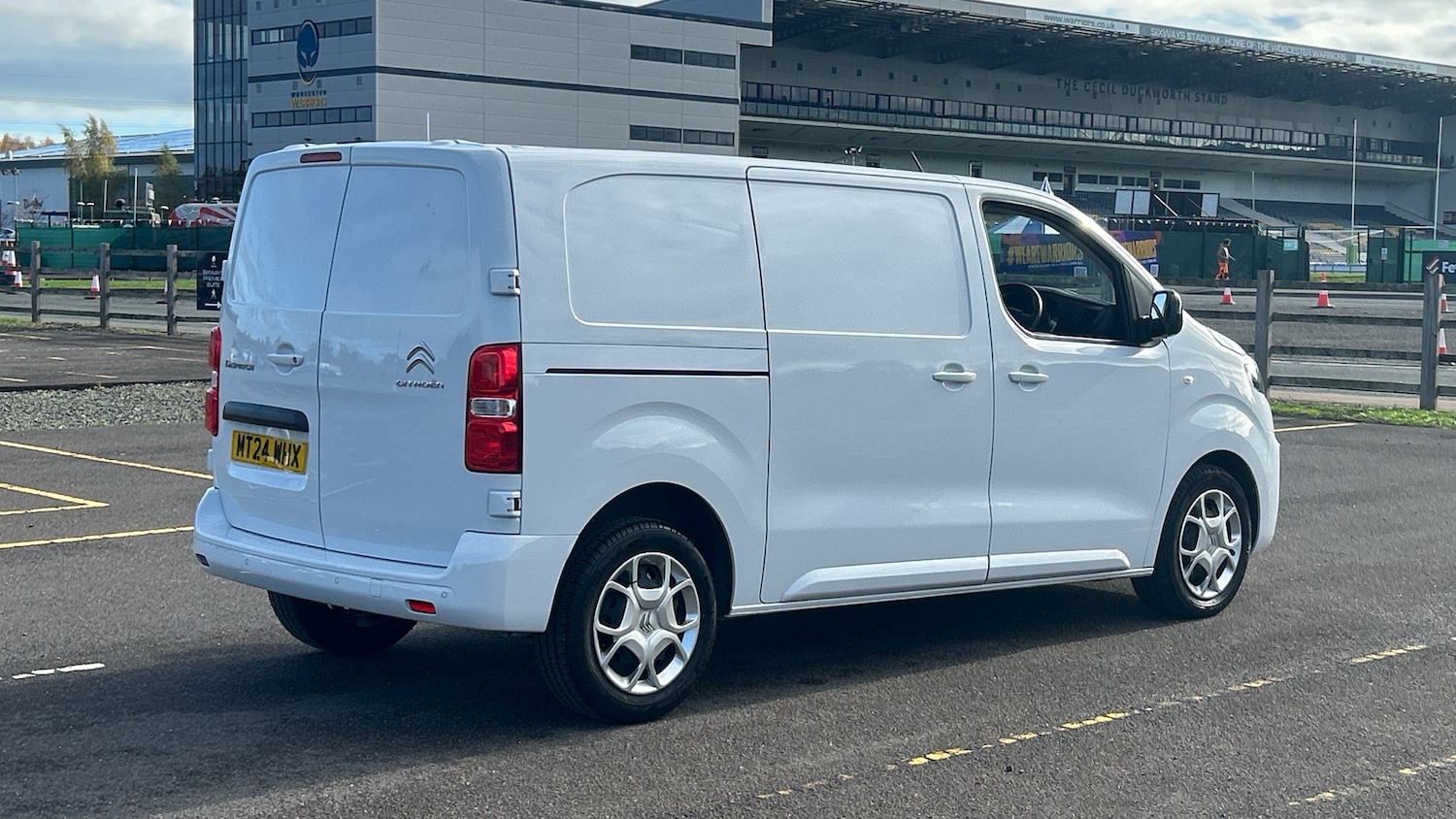 Used Citroen Dispatch 2024 for sale - 76372289: Photo 10