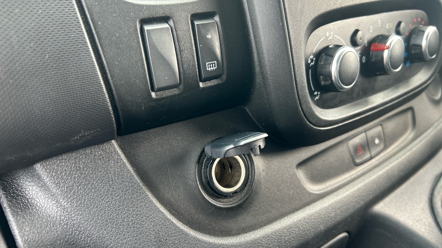 Used Nissan NV300 2021 for sale - 77272130: Photo 40