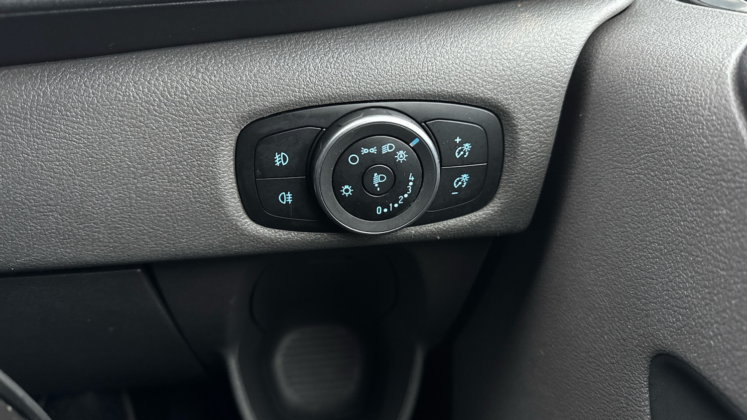 Used Ford Transit Custom 2023 for sale - 77617701: Photo 33