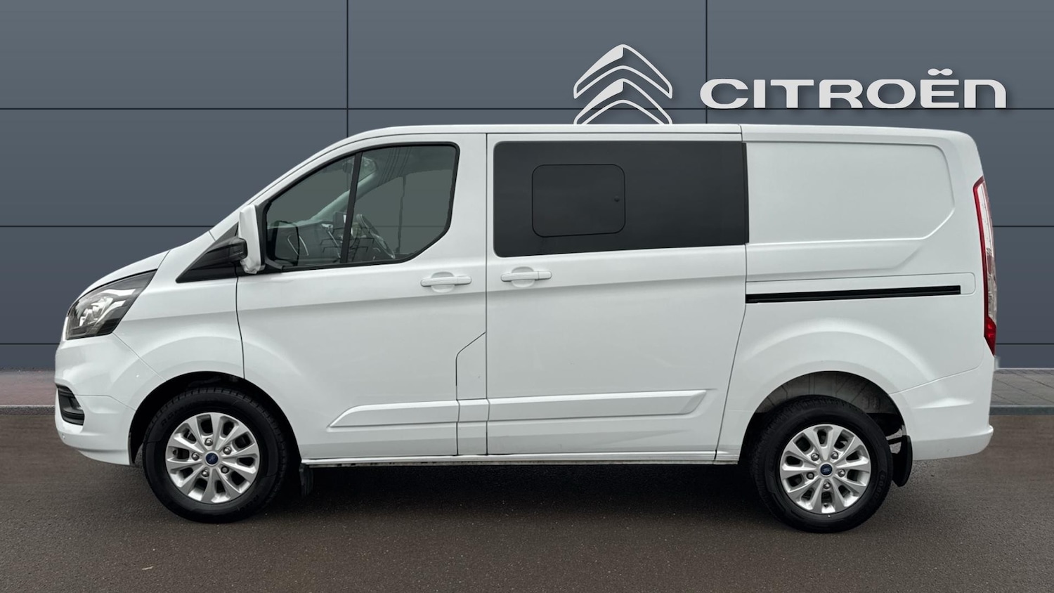 Used Ford Transit Custom 2023 for sale - 77617701: Photo 4