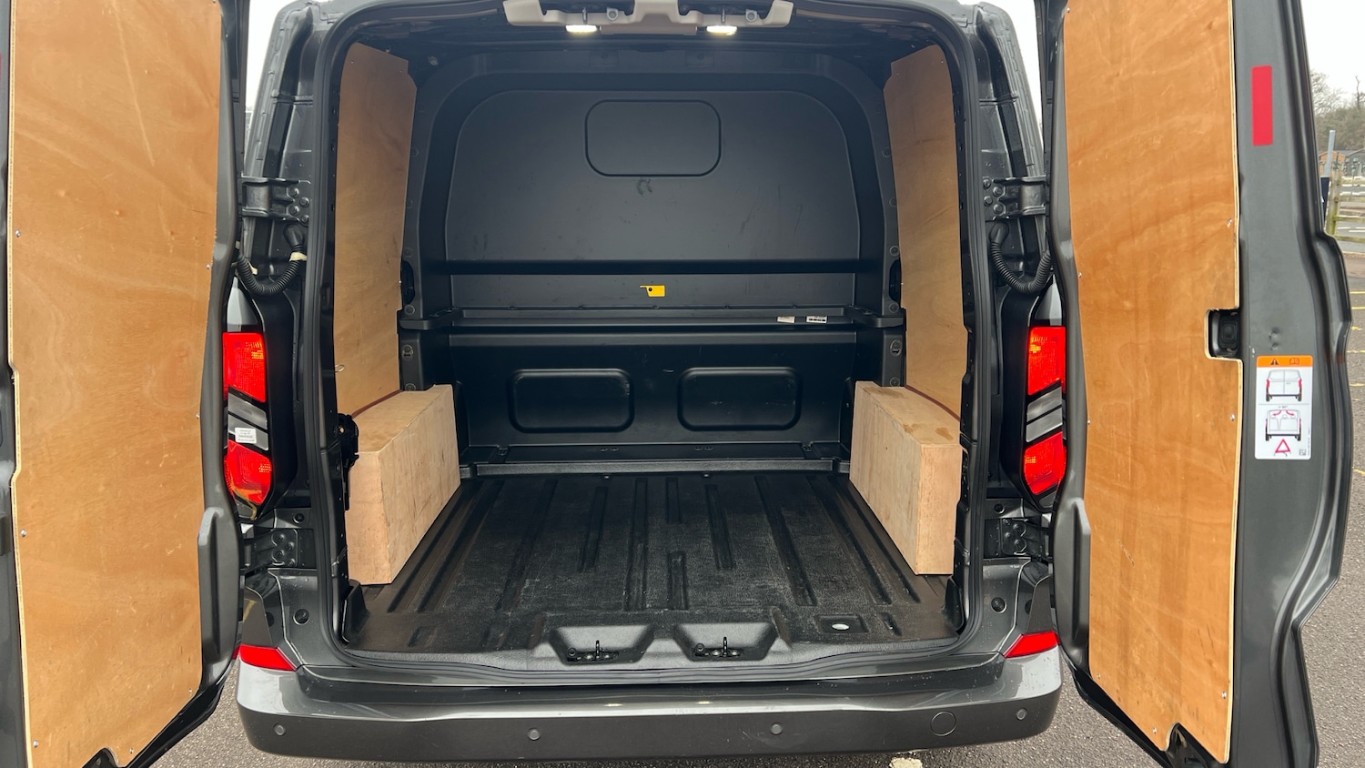 Used Ford Transit Custom 2024 for sale - 77329065: Photo 12