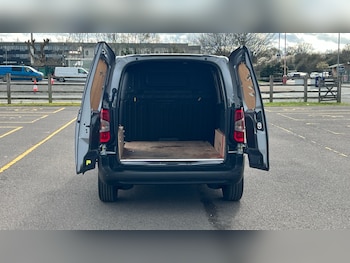 Used Citroen Berlingo 2022 for sale - 77830402: Photo