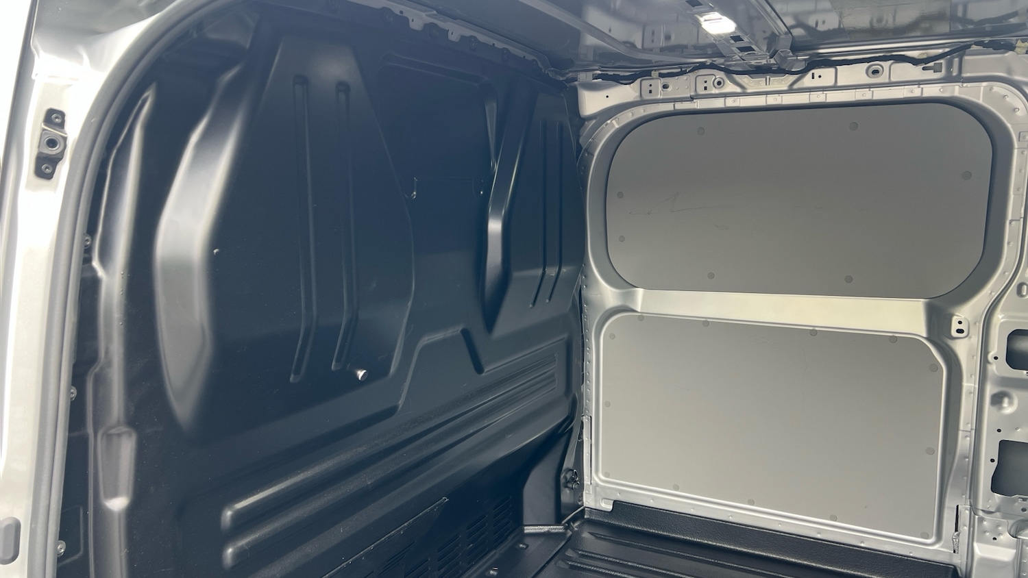 Used Ford Transit Custom 2025 for sale - 76372291: Photo 18