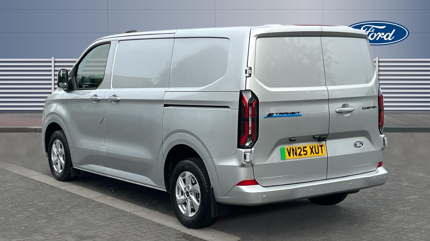 Used Ford Transit Custom 2025 for sale - 76372291: Photo 2
